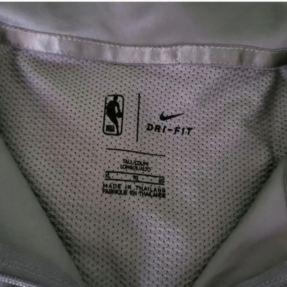 Nike Memphis Grizzlies Women XL Tall Quarter Zip Lightweight Sweater 042025 - Picture 5 of 7